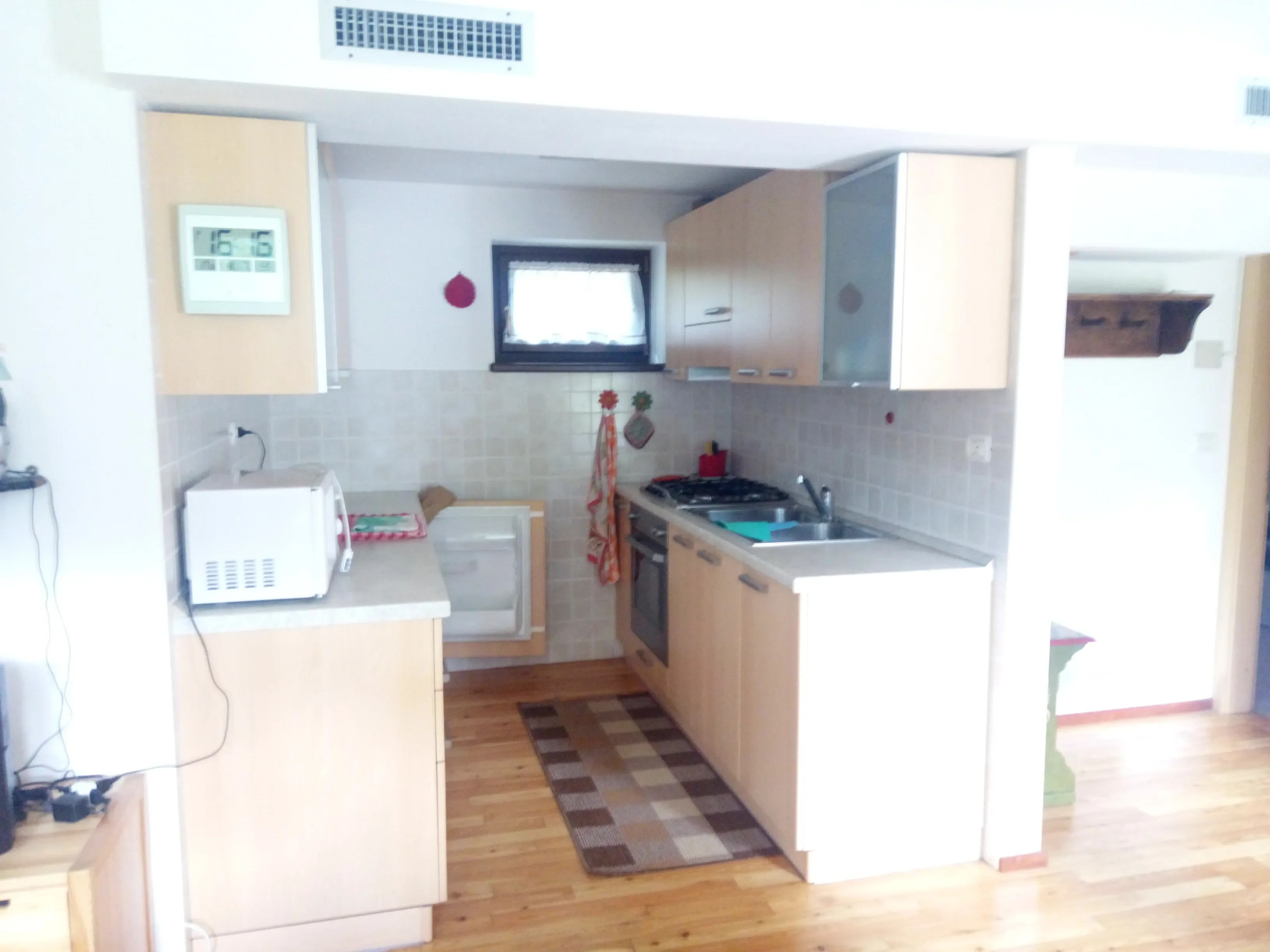 Soggiorno con Angolo Cottura